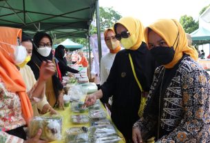 Program Siger Provinsi Lampung Gelar Bazar Takjil Di Pojok Dekranasda