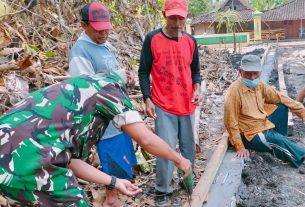 Laksanakan Delapan Wajib Tni, Ini Yang Dilakukan Prajurit Koramil Wuryantoro