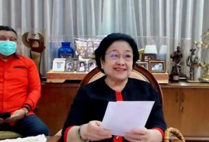 Megawati Ingatkan Kader untuk Tidak Lengah dengan Hasil Survei