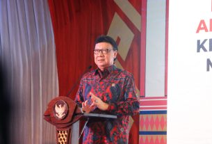 MenPANRB Buka Anniversary Sekaligus Pameran UMKM APEKSI Expo-22 di Bandar Lampung