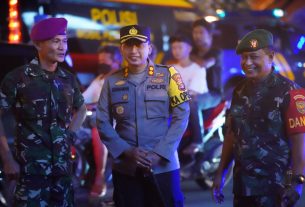 Polres Lampung Utara Berama TNI Amankan Malam Takbiran