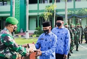 Prajurit Kodim Bojonegoro terima Susu Serdadu dari KSAD Jenderal TNI Dudung Abdurachman