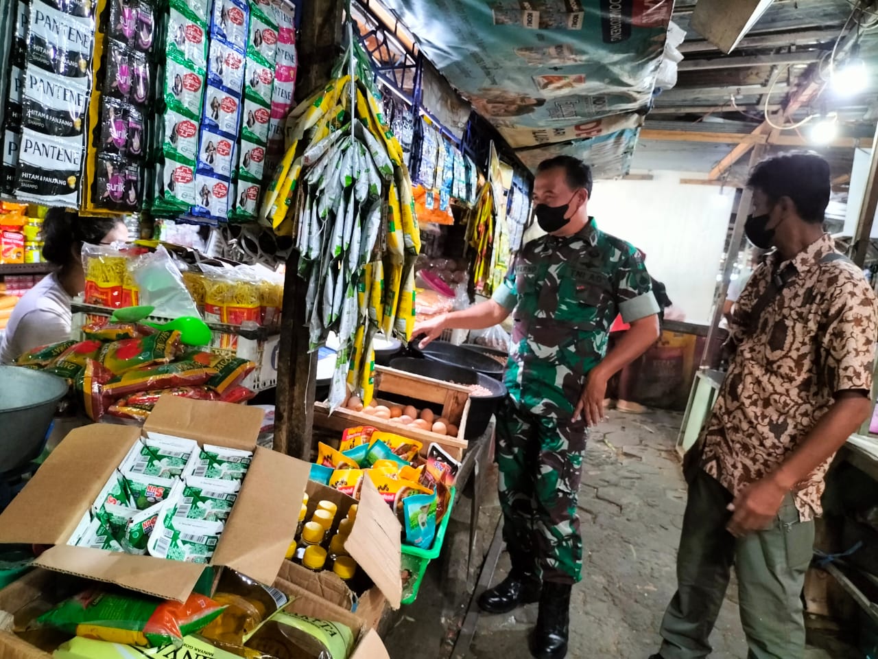 Dandim 0735/Surakarta Instruksikan Jajarannya Lakukan Sidak HET Minyak Goreng di Pasaran