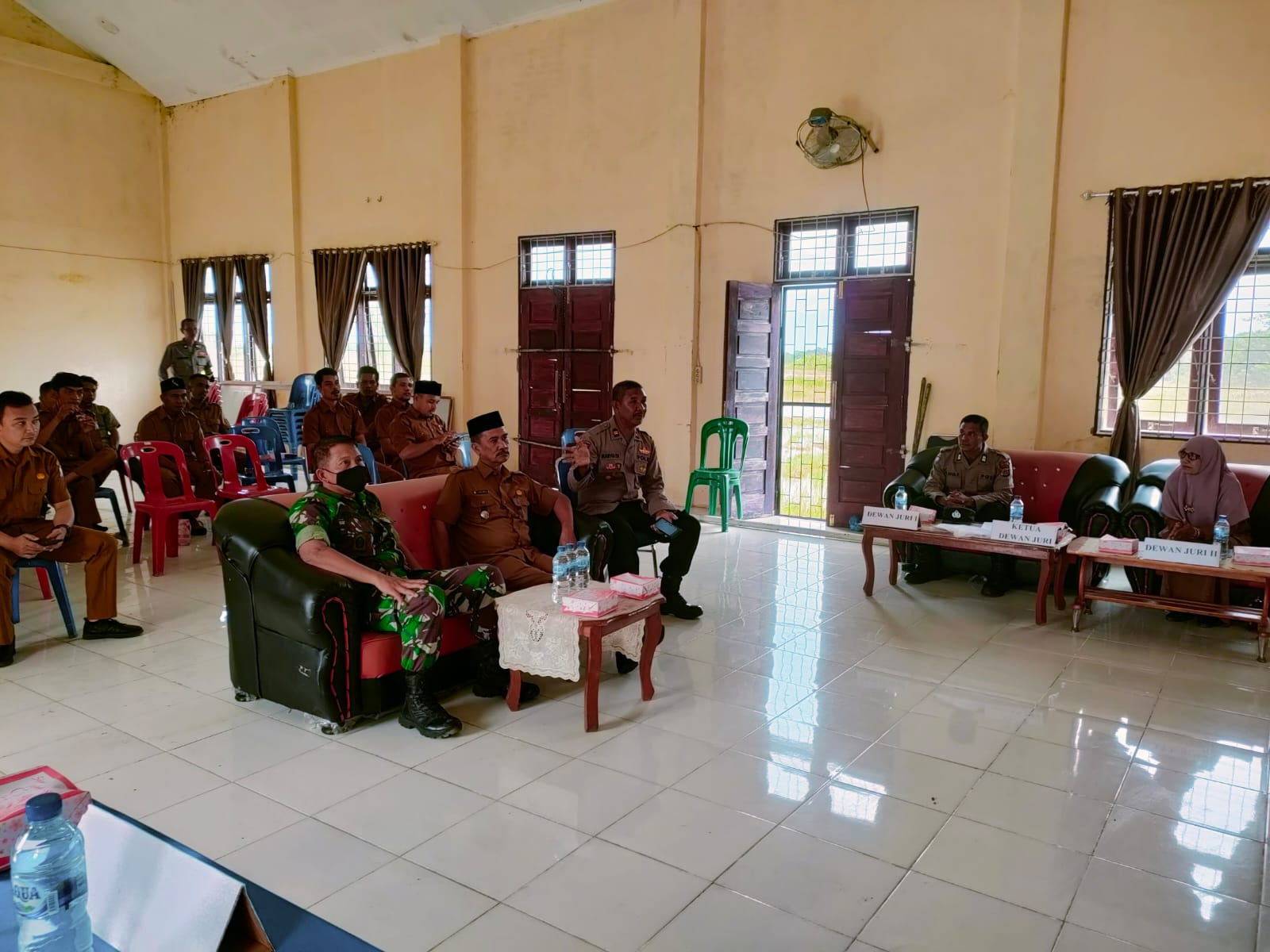 Antusias Tiga Pilar Desa Mengikuti Lomba Cerdas Cermat Menyambut HUT Bhayangkara