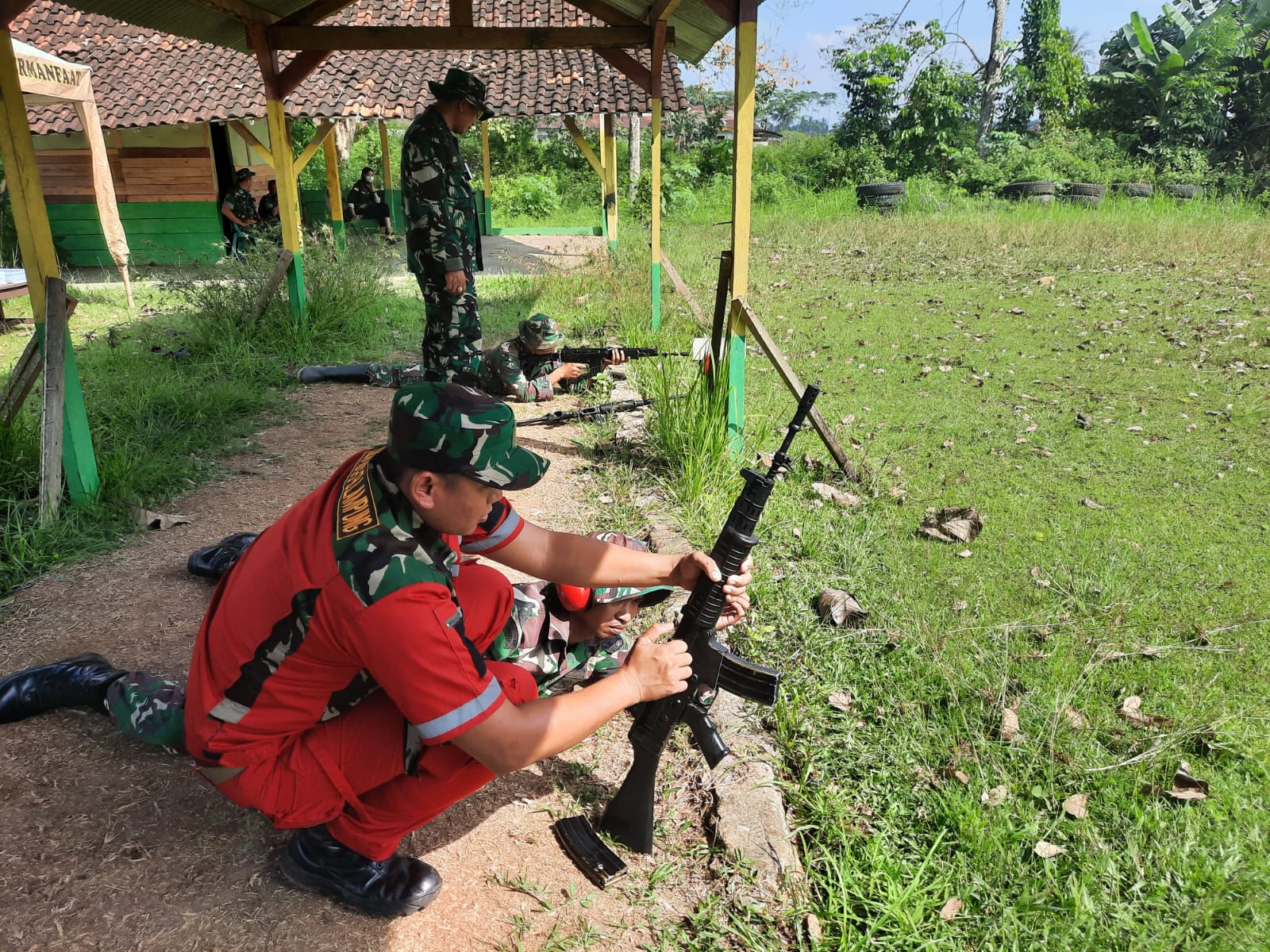 Asah Kemampuan Menembak, Prajurit Kodim 0410/KBL Laksanakan Latbak Jatri