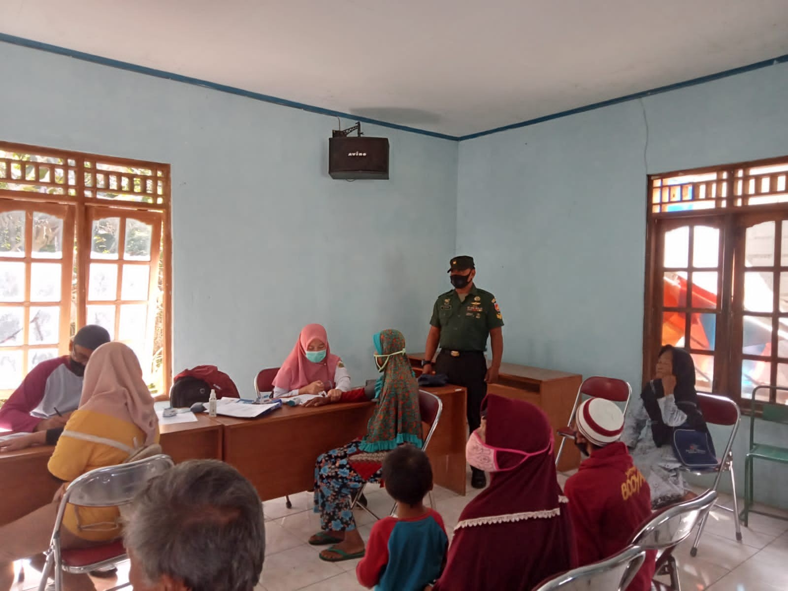 Babinsa Bumiharjo Turut Berikan Pendampingan Vaksinasi Kepada Warga Binaan