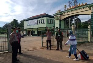 Babinsa Koramil Kedaton Monitoring Kedatangan Jamaah Haji