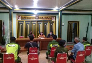 Babinsa kelurahan Keprabon Bersama Lurah Laksanakan Pembinaan Anggota Linmas