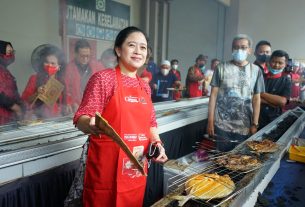 Bakar Ikan di Festival Kuliner PDIP, Puan Ajak Giatkan Tanam Umbi-umbian Demi Atasi Krisis Pangan