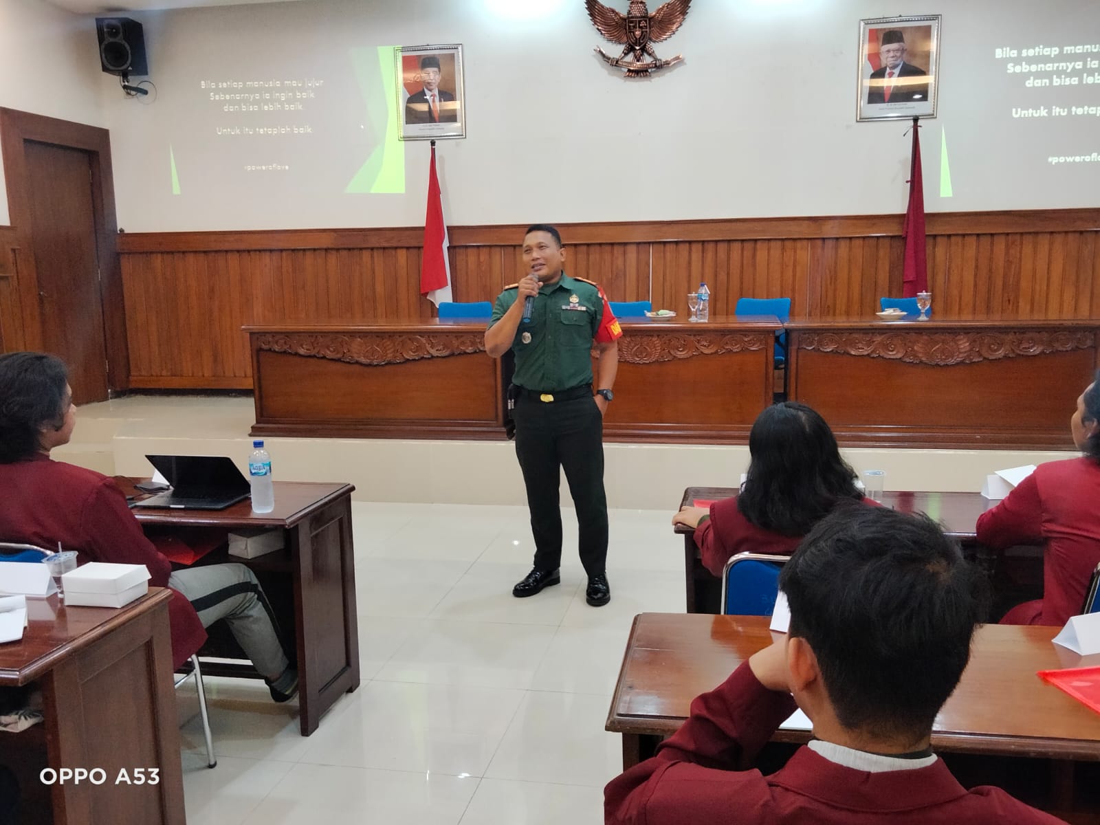 ”Be Leader Of Future” disampaikan Danramil 04/Jebres di Depan BEM Institut Seni Indonesia Surakarta