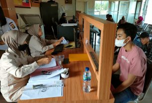 Hut Bhayangkara ke 76, Sat Intelkam Polres Lampura 1 Juli bagikan Doorprize