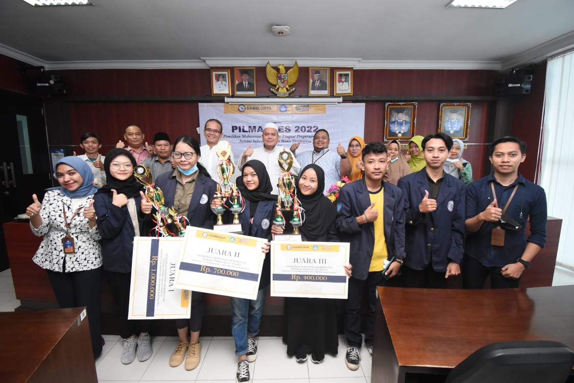 Indri Oktavia, Mahasiswi Prodi Akuntansi Mahasiswa Berprestasi IIB Darmajaya 2022