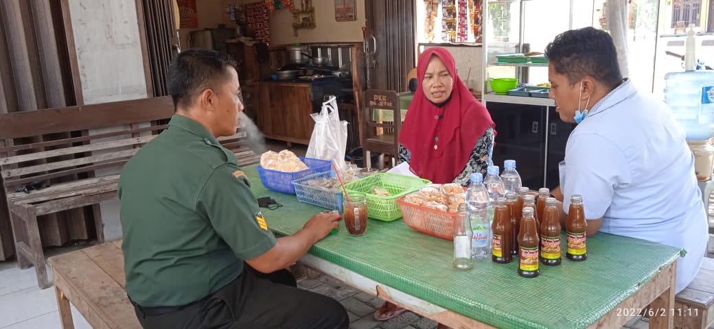 Jaga Sinergitas Wilayah Babinsa Komsos Bersama Perangkat Desa