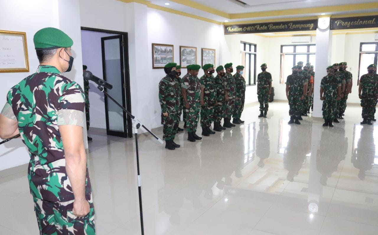 Kolonel Faisol Izuddin Pimpin Acara Korp Raport Penerimaan Perwira Baru Di Satuan Kodim 0410/KBL