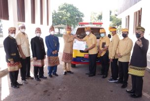 Parisada Hindu Dharma Indonesia (PHDI) Provinsi Lampung Terima Bantuan Ambulan Dari Gubernur Lampung