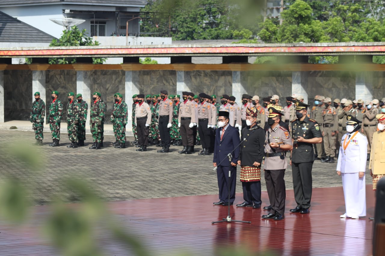 Peringati HUT Ke-340 Kota Balam, Dandim 0410/KBL Bersama Forkopimda Laksanakan Ziarah Makam Pahlawan