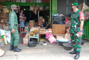 Sambangi Pasar Legi Solo, Sertu Syukur Himbau Pedagang Dan Pembeli Patuhi Prokes
