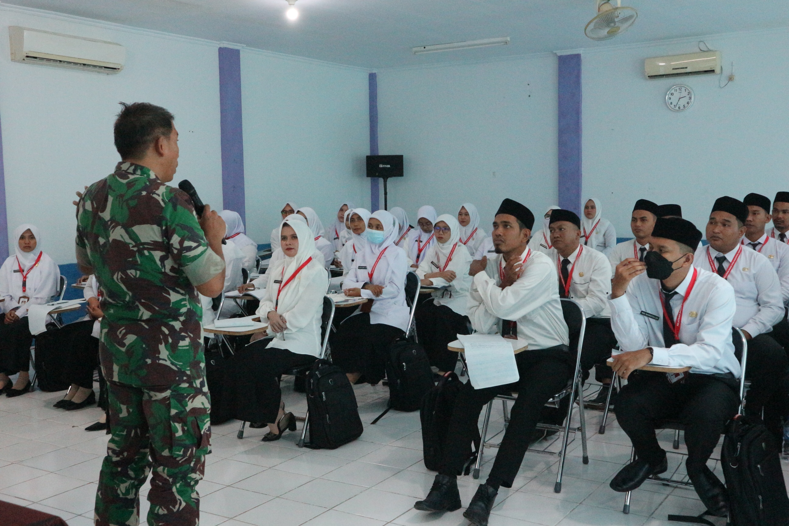 Sebagai Cikal Bakal Mesin Pemerintahan, CPNS Aceh Barat Dibina Oleh Perwira Kodim 0105/Abar Kapten lnf Herinizal