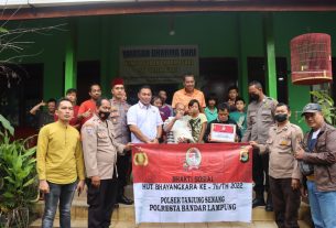 Semarak Hari Bhayangkara ke-76, Sat Reskrim Polresta Bandar Lampung Bagikan Sembako