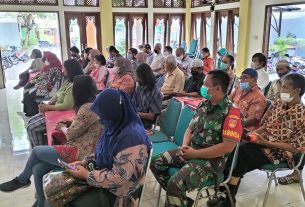 Sertu Priyanto Ikuti Rapat Koordinasi dan Lepas Sambut Pejabat Kelurahan Danukusuman