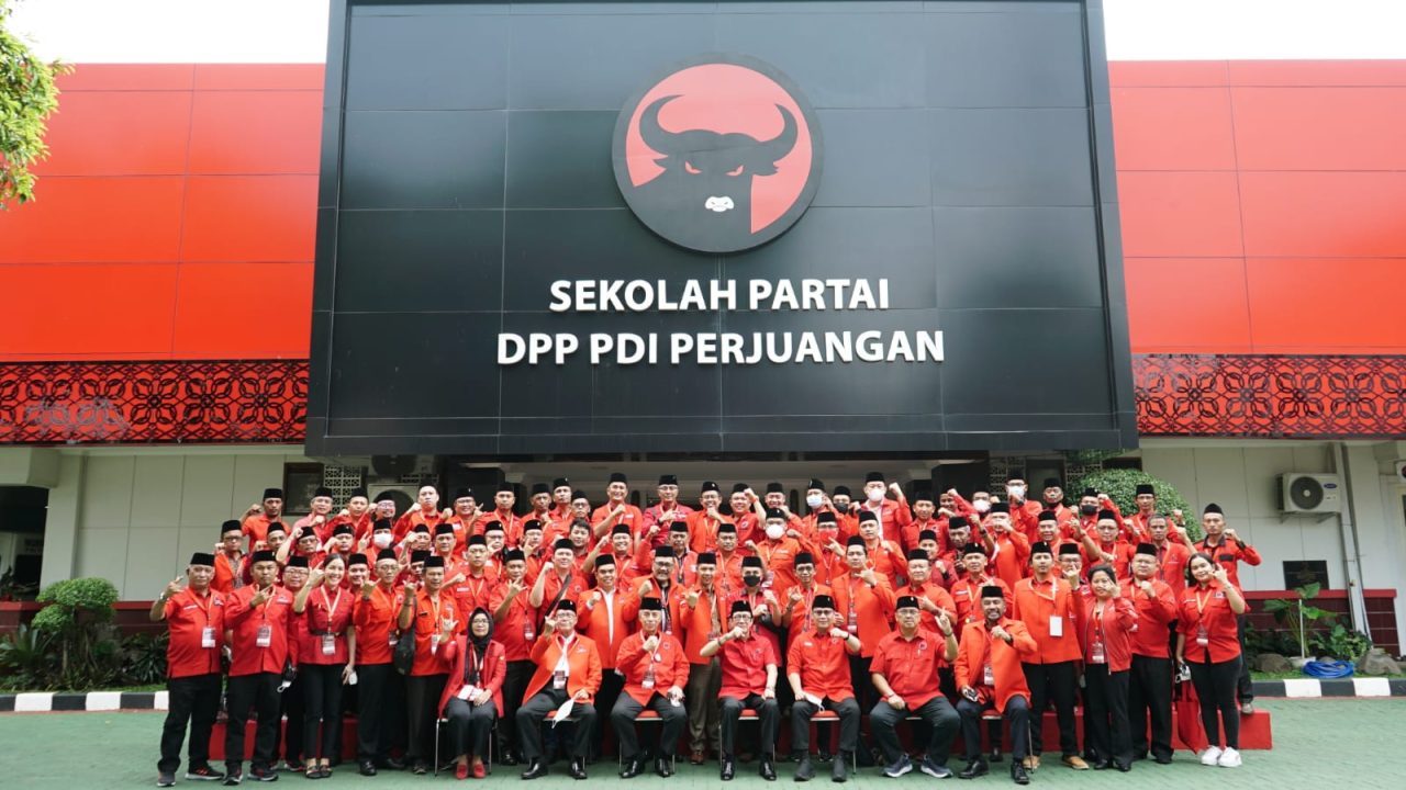 Buka Rakorbidnas Badan Hukum PDIP, Yasonna Satukan Gerak Menyongsong Pemilu 2024