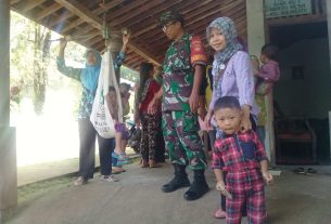 Dampingi Bidan Desa, Babinsa Monitoring Posyandu Balita Di Wilayah Binaan
