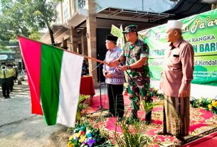 Dandim Bojonegoro berangkatkan Ribuan Peserta Pawai Ta'aruf Santri Ponpes Al-Rosyid