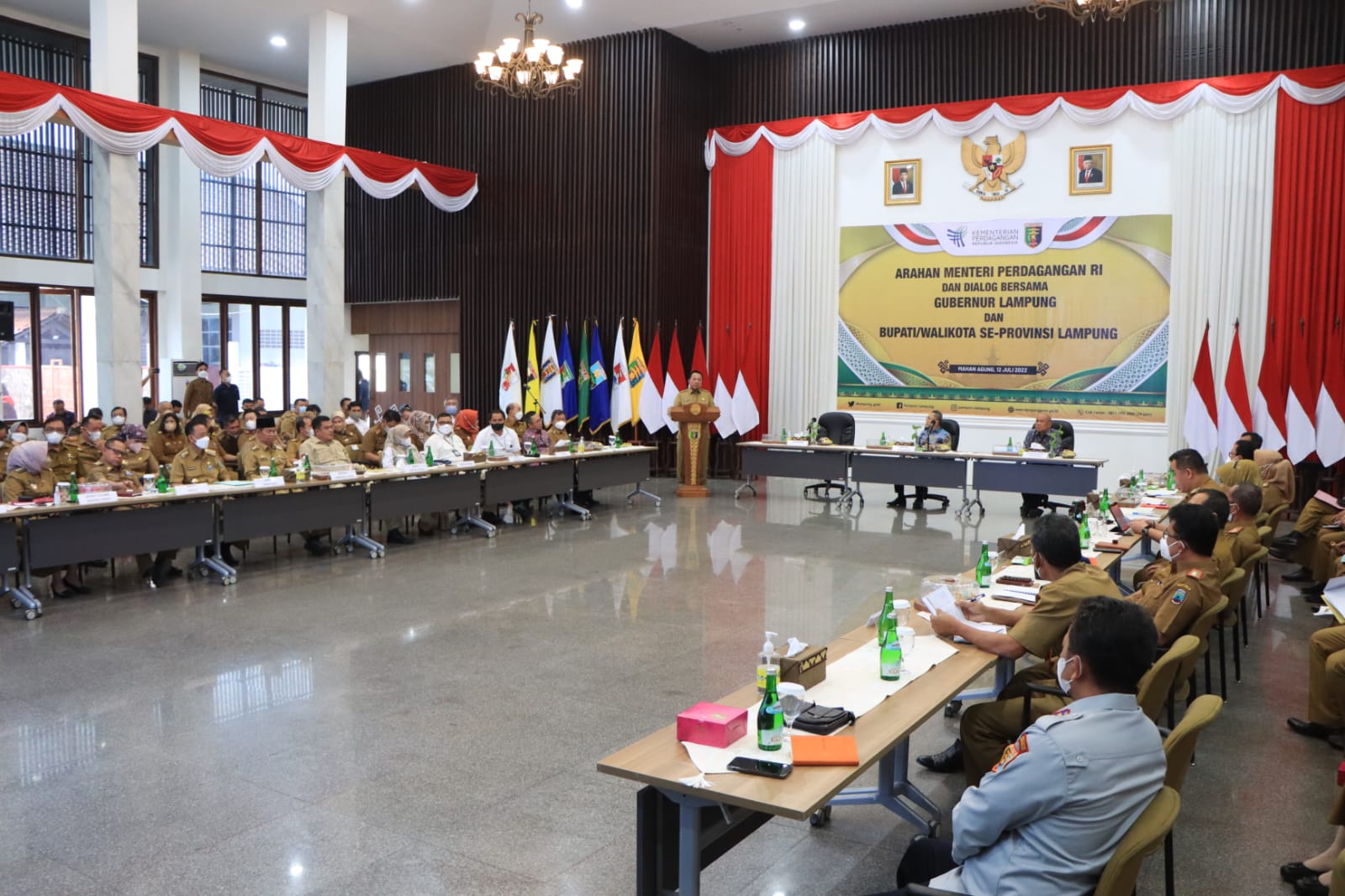 Gubernur Arinal Djunaidi Dampingi Menteri Perdagangan RI Dalam Arahan dan Dialog Bersama Walikota Se-Provinsi Lampung