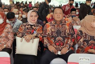 Gubernur Arinal dan Ibu Riana Hadiri Acara Puncak Hari Keluarga Nasional Ke-29 Tahun 2022