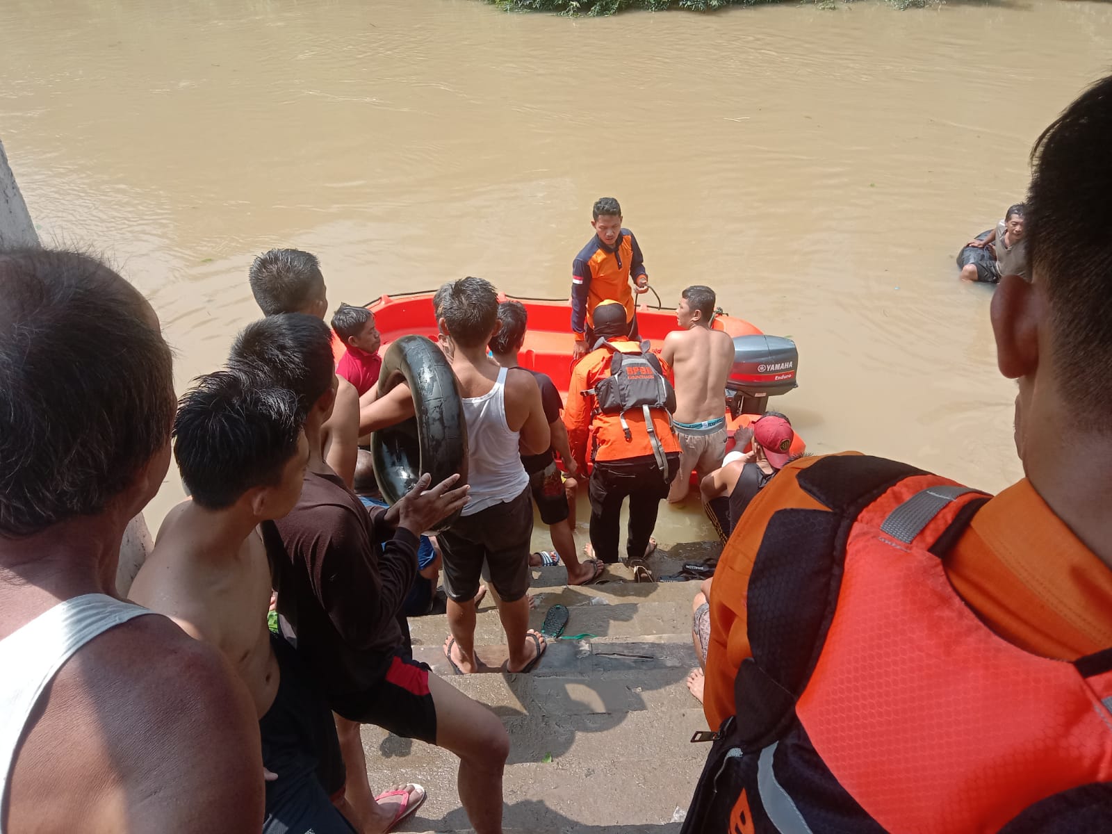 Korban Tenggelam di Sungai Keruh Belum Ditemukan