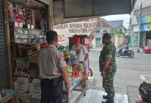 Matahari Singosaren Plaza Jadi Sasaran PPKM Babinsa Kemlayan