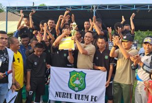 Pemain Legend Kombinasi TNI, Polri Dan Pemkab Aceh Barat Memeriahkan Grand Final Liga Santri Piala KASAD Naungan Kodim 0105/Abar