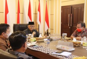 Plh. Sekdaprov Lampung Pimpin Entry Meeting Pengawasan Penyelenggaraan Pemerintah Daerah