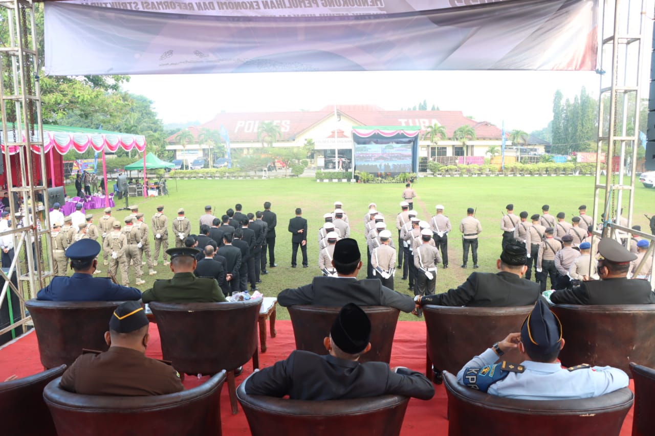 Polres Tulang Bawang Gelar Upacara Peringatan Hari Bhayangkara Ke-76, Berikut Pesan Presiden