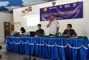 Sosialisasi Sistem Informasi Desa Berbasis Web Dosen DKV Darmajaya Lakukan Pendampingan