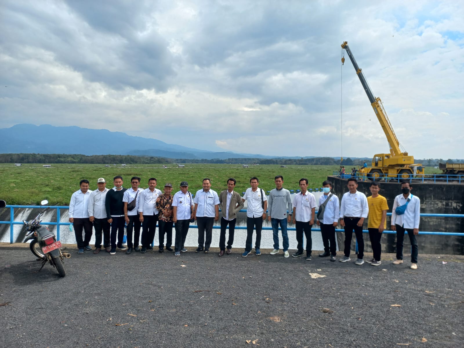 Sungai Way Kiri Tubaba Meluap Petani bantaran sungai gagal panen.