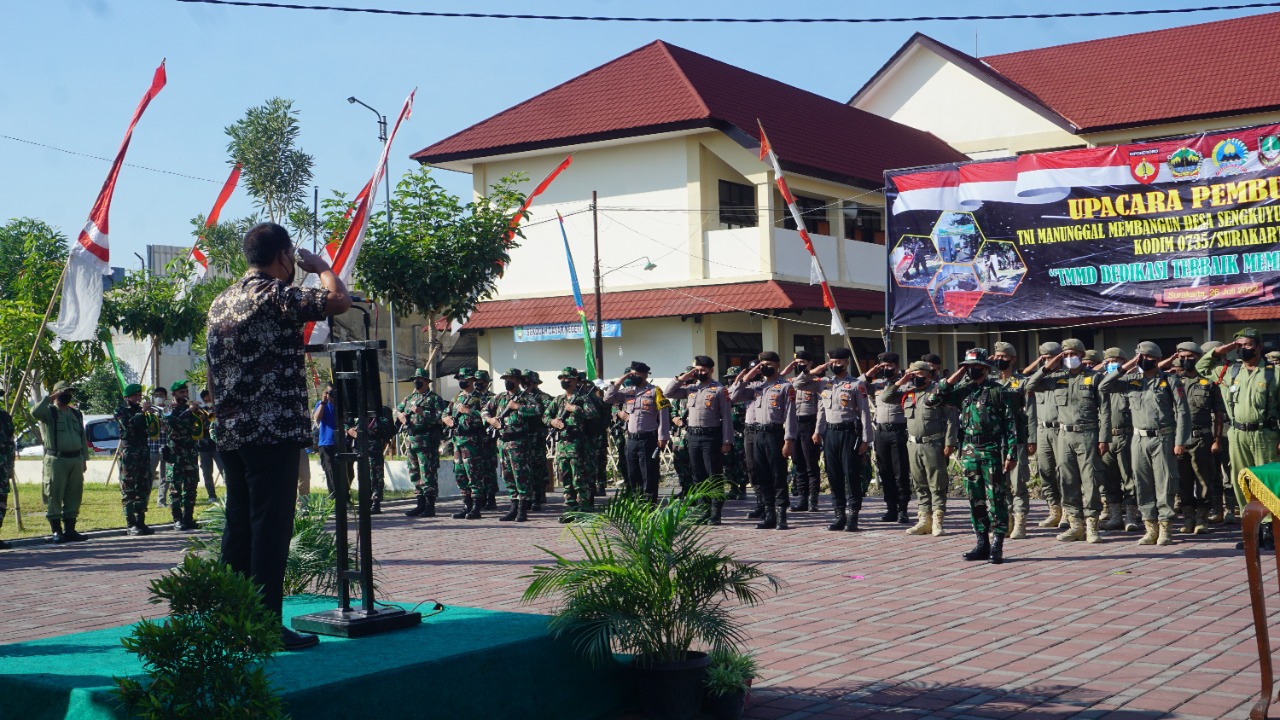 TMMD Sengkuyung Tahap II di Wilayah Kodim 0735/Surakarta Sasar Pengaspalan Jalan Dan Pembuatan Saluran Air