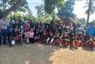 Puluhan Penyandang Disabilitas Berlibur ke Taman Wisata Lembah Hijau Lampung