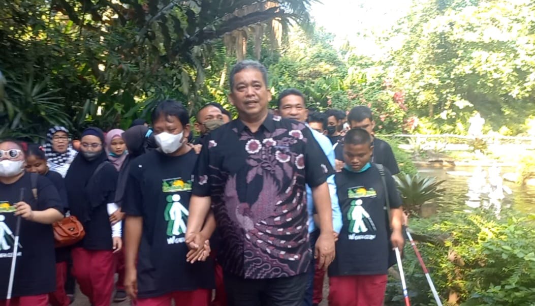 Puluhan Penyandang Disabilitas Berlibur ke Taman Wisata Lembah Hijau Lampung