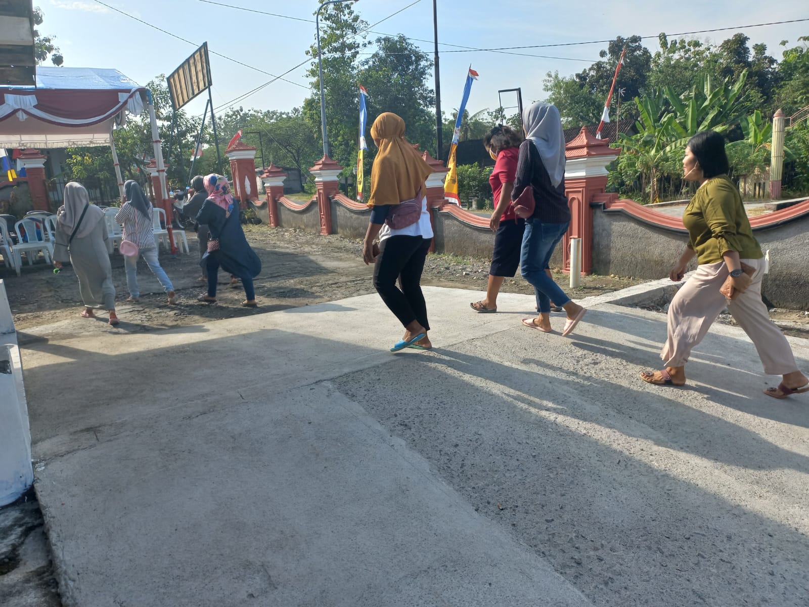Antusiasme Warga Berbondong -Bondong Sukseskan Donor Darah Program TMMD