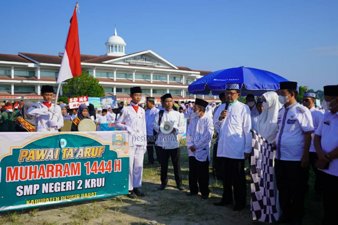 Bupati Pesisir Barat Membuka Peringatan Gebyar 1 Muharram 1444/H Tahun 2022