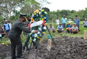 Dandim Bojonegoro pimpin Upacara Kebesaran Pemakaman Jenazah Almarhun Pelda Nawawi