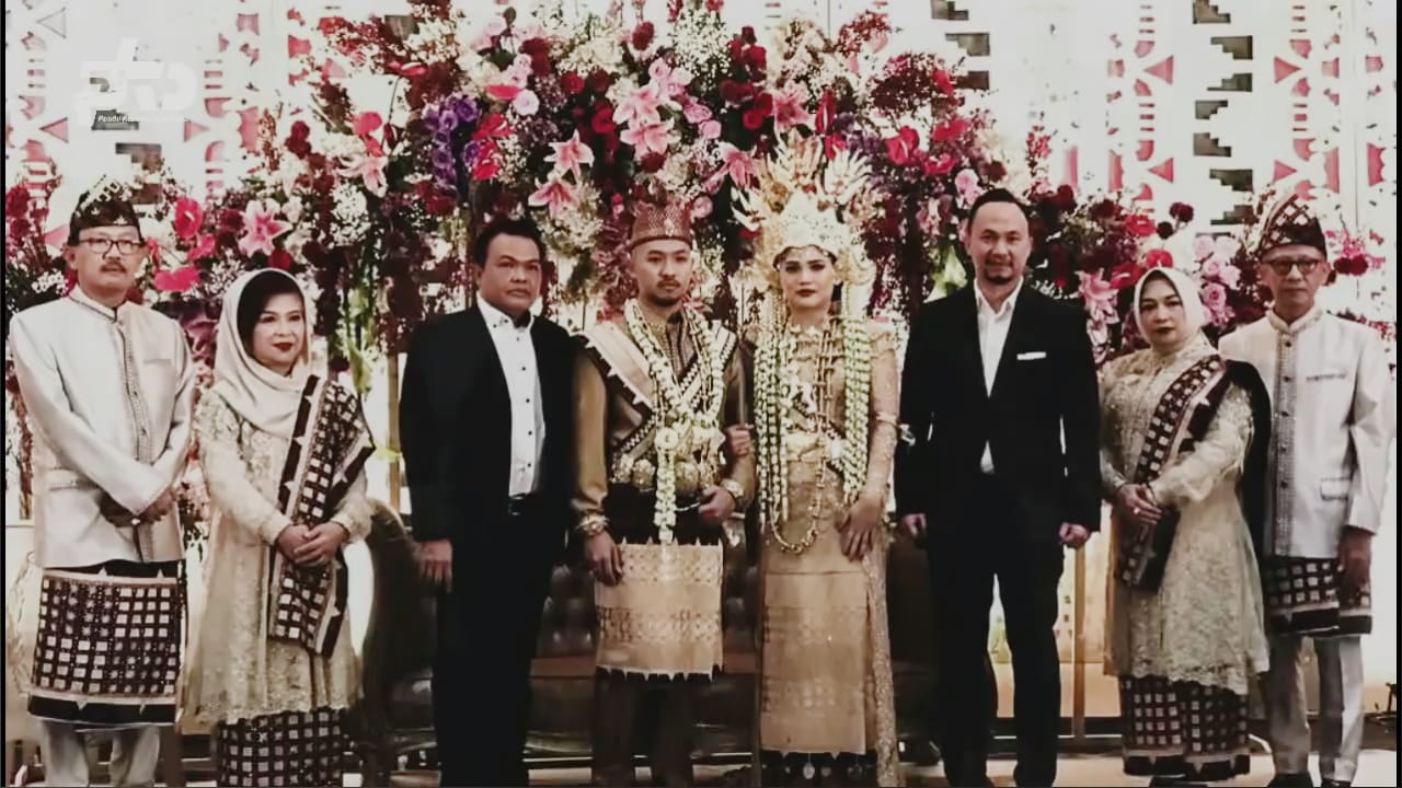 Della Putri Agus Istiqlal Dipersunting Sultan, Pandu, Edward, Erwin, Oking, Hingga Tobas Hadiri Resepsi Pernikahan