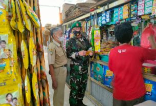 Gelar Patroli PPKM di Pasar Tradisional Dan Stasiun Serda Eko Himbau Pedagang Dan Pengunjung Patuhi Prokes