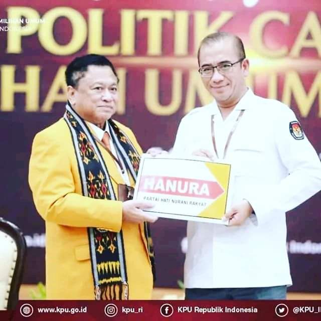 Hanura: Santuni 1000 Yatim Piatu, 34 Ketua DPD Berbaju Adat, OSO Beri Bendera Merah Putih Dari Bengkulu