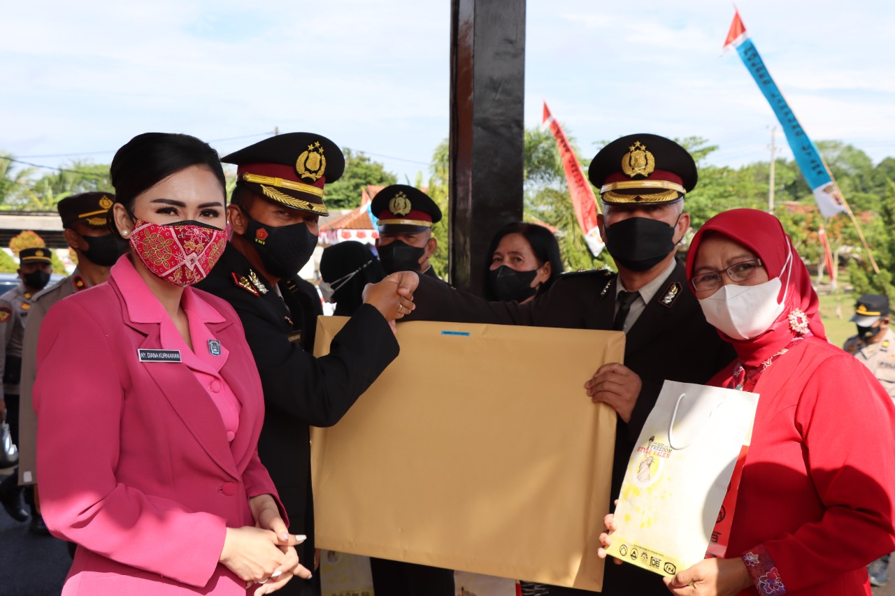 Kapolres Lampung Utara Lepas 7 Personel Yang Purna Bakti