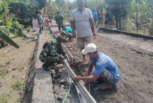 Peran Babinsa Di Lokasi TMMD Jerukan