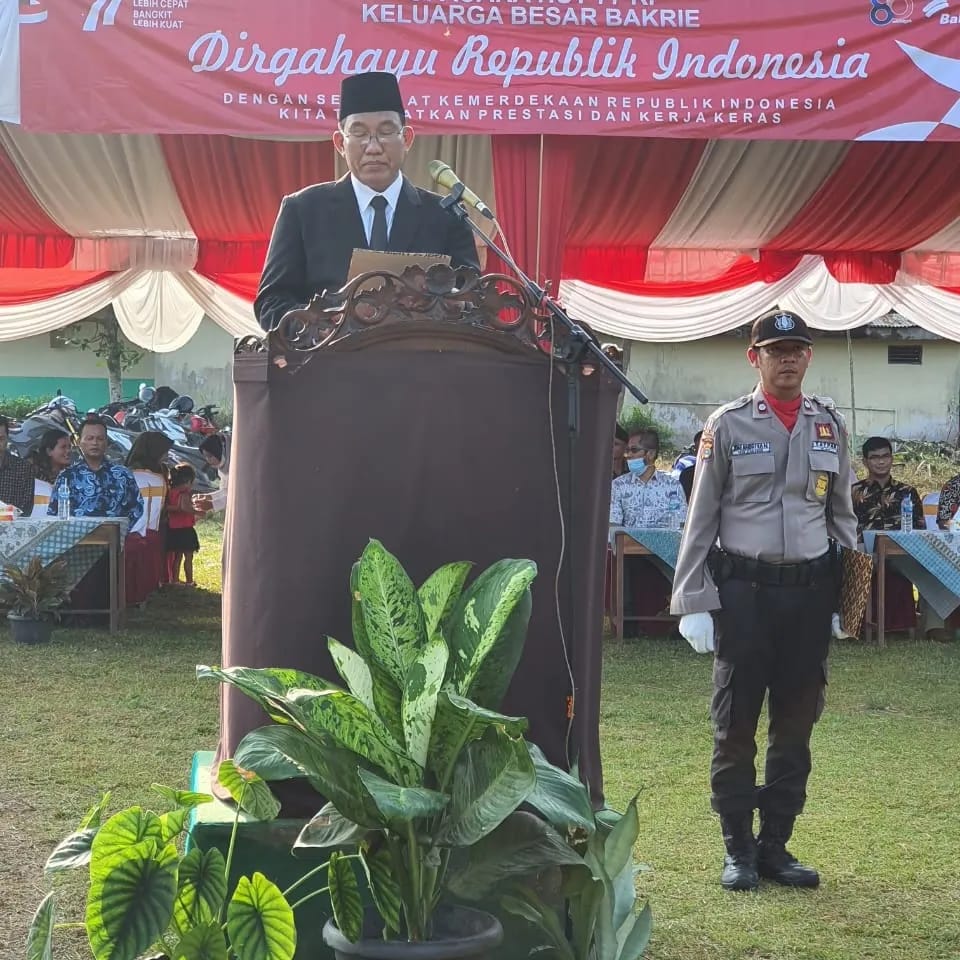 HUT RI ke-77 PT HIM Memberikan penghargaan Kepada Karyawan Dan Staff