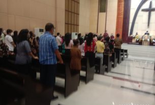 Sertu E Lau We Amankan Ibadah Minggu Pagi di Gereja Binaan