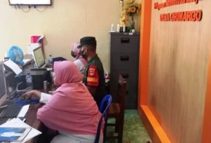 Babinsa Girimargo Cek Data Jumlah Penduduk Kurang Mampu Di Desa Binaan